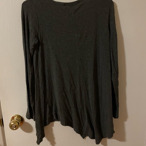 Dark grey ladies loose fitting top - Picture 4 of 4